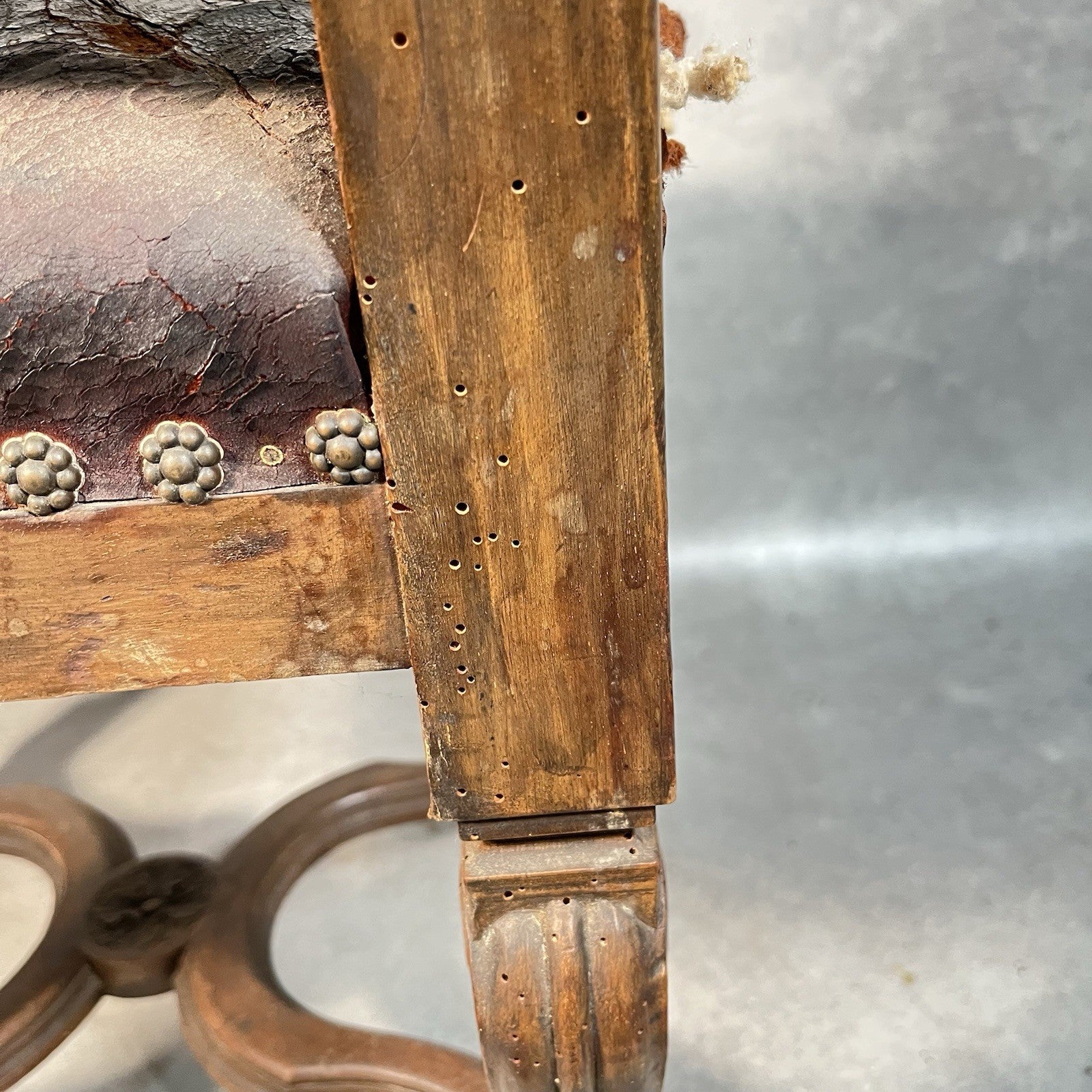 Antique Victorian Renaissance Revival Oak Hall Chair c.1880s Tooled Leather Seat